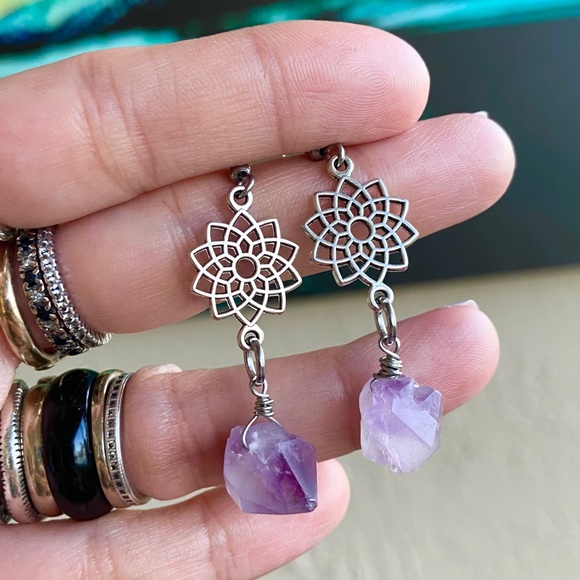 Flower of life amethyst cluster dangly earrings - Picture 2 of 10